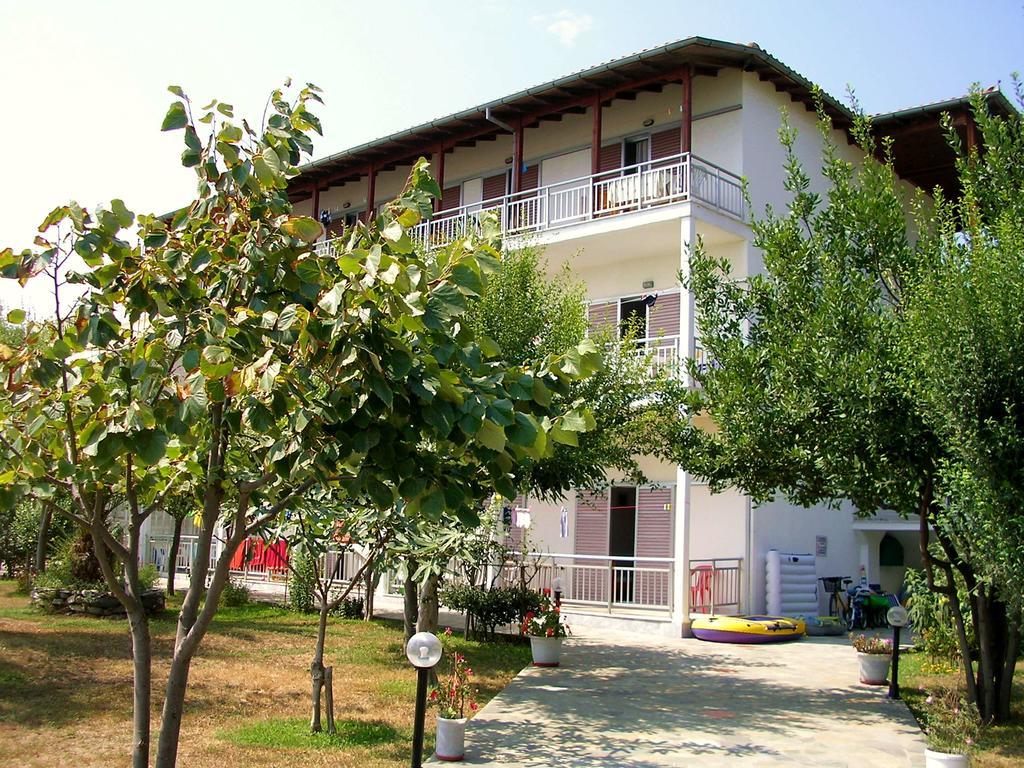 Apartments Ziogas Паралия-Скотинас Экстерьер фото